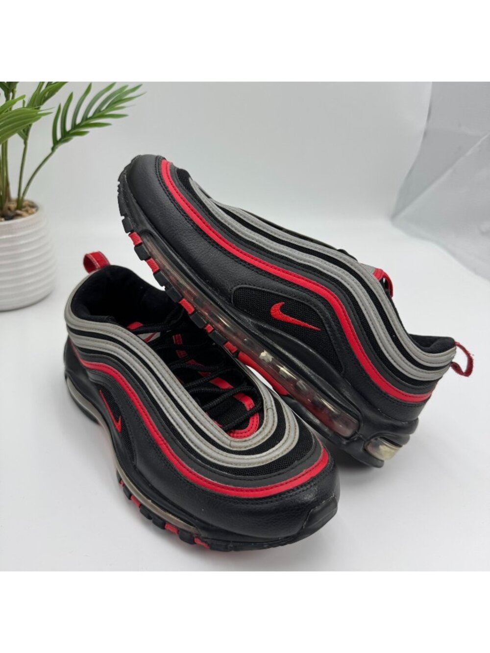 Nike Air Max 97 921826-014 Athletic Sneaker Men's 9 Black Synthetic Running